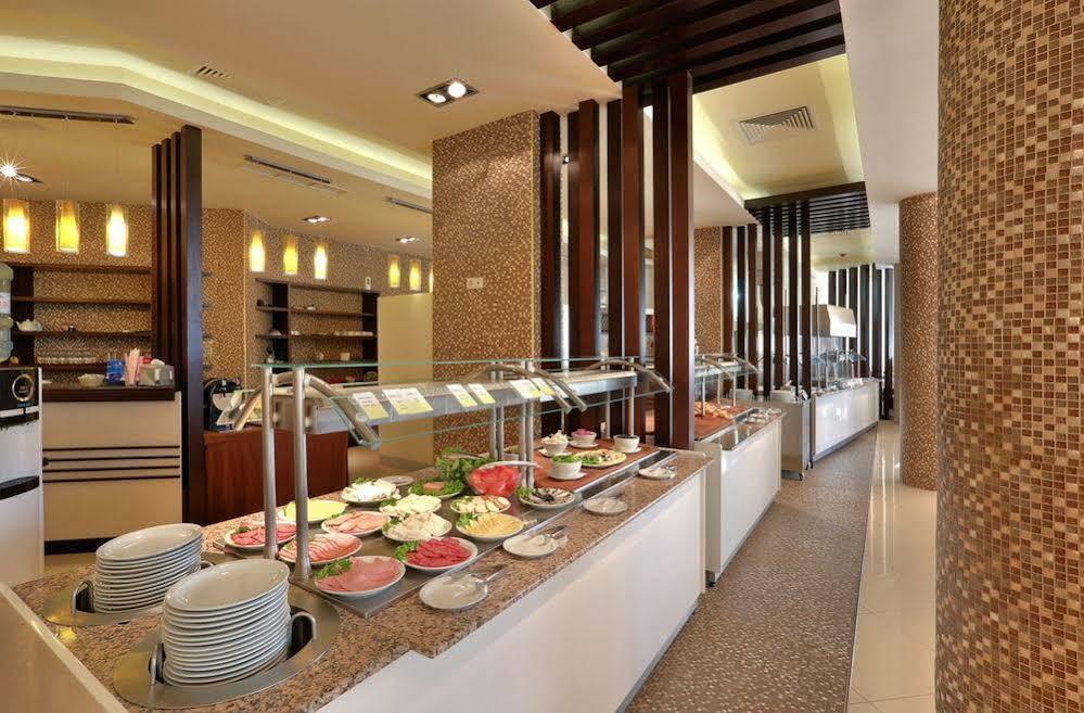 Apart Hotel Golden Line Golden Sands Bagian luar foto